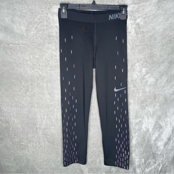 Nike Pro Cropped Dri-Fit  Reflective Linear Rain Capri Compression Leggings Sz S - Picture 1 of 8
